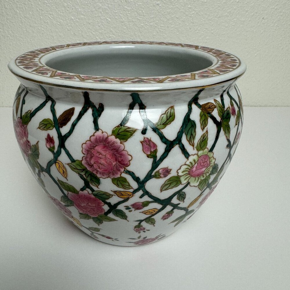 Vintage Garden Planter Pot Cache Pot Jardiniere Hand Painted  Floral Gold